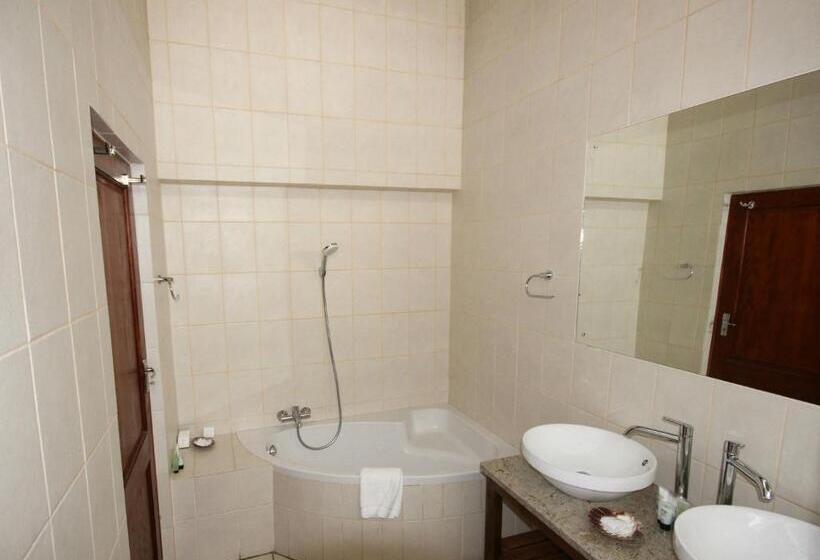 Семейный Номер, Whalesong Guest House