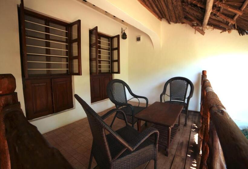 스탠다드 룸 가든 전망, Langi Langi Beach Bungalows