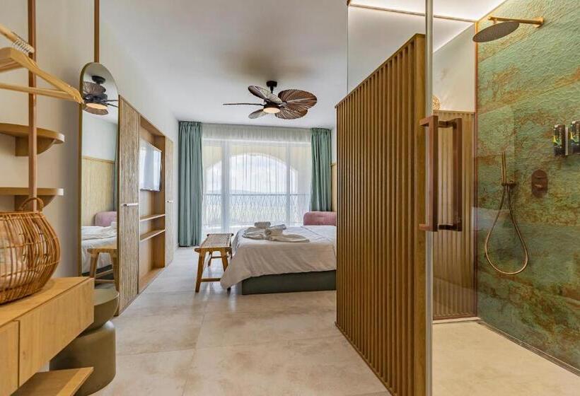 اتاق لوکس با چشم‌انداز دریا, Casa Deniso   The Home Of Chill