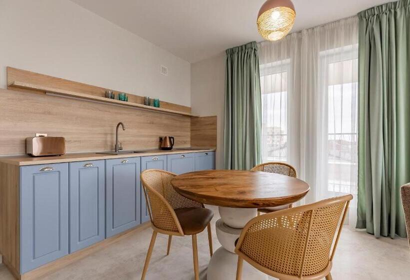 1 Bedroom Penthouse Apartment, Casa Deniso   The Home Of Chill