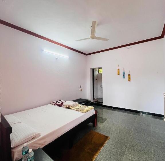 Номер Стандарт Вид на Сад, Tranquil Mango Meadows Hampi