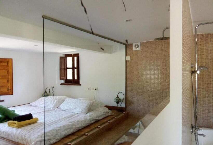 Номер Superior, Cortijo De Amor