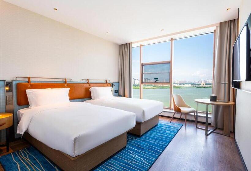 Номер Стандарт Вид на Озеро, Echarm Hotel   Wuhan Jingkai Yongwang Sports Center
