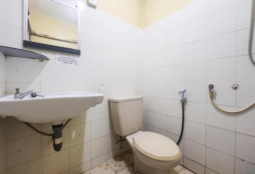 Семейный Номер, Tanjung Pinang Jaya Redpartner