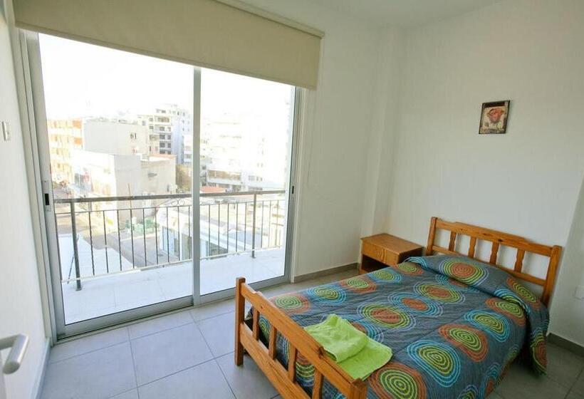 آپارتمان 1 خوابه با بالکن, S Sari Flats