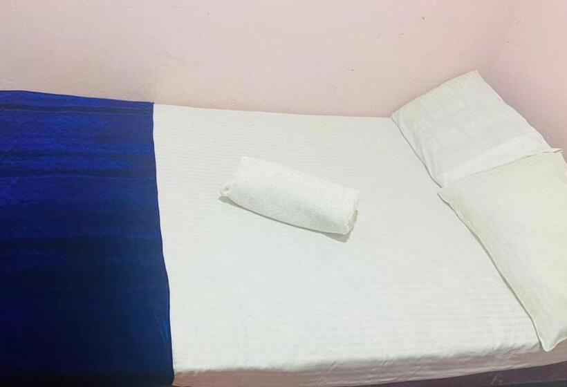 Номер Стандарт Вид на Сад, Ambalama Hostel
