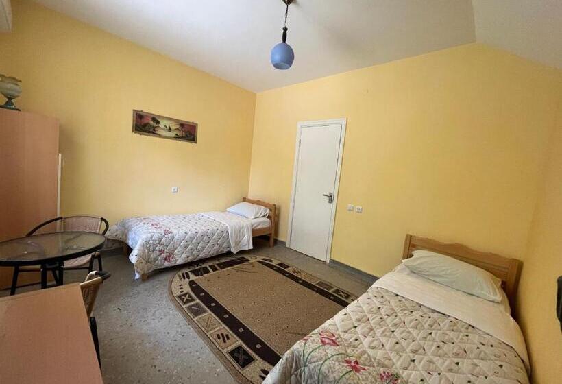 Номер Стандарт Совместная Ванная, Azoyan Holiday Resort