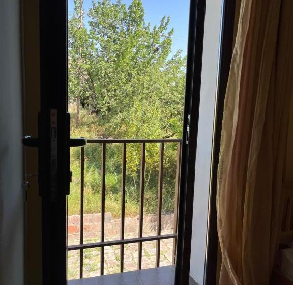 Номер Стандарт с Балконом, Azoyan Holiday Resort