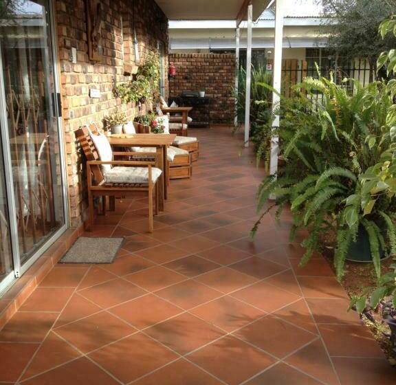 اتاق لوکس, The Nook B&b