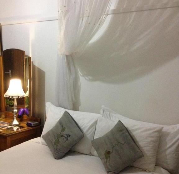 اتاق لوکس, The Nook B&b