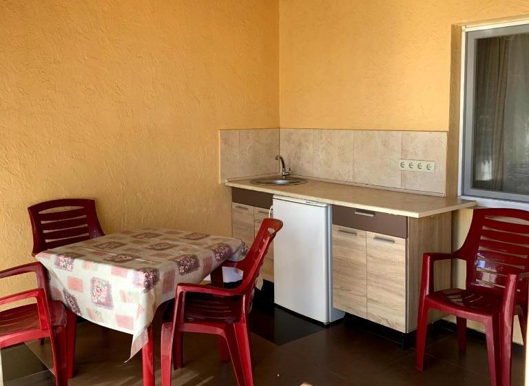 Семейный Номер, Guest House Santin
