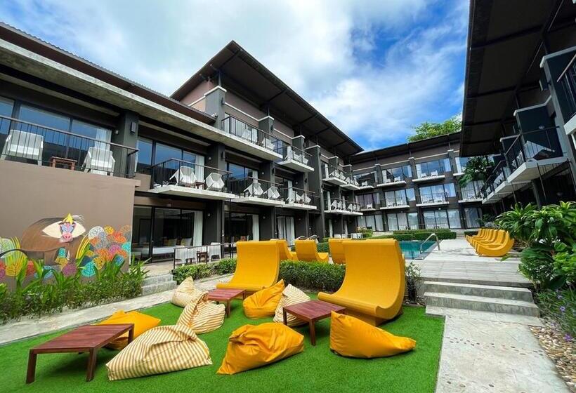 Номер Deluxe, La Lune Beach Resort