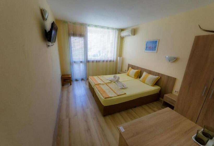 Quarto Estandar com Sacada, Primorski Briz Guest House