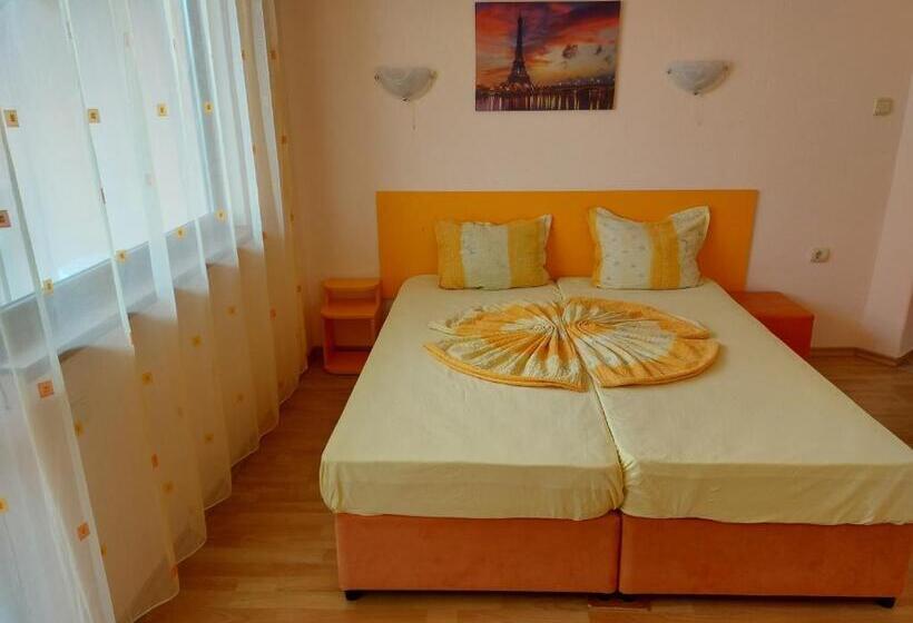 Quarto Estandar com Sacada, Primorski Briz Guest House