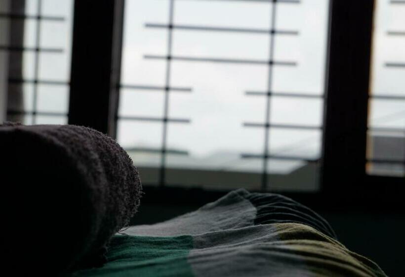 اتاق استاندارد, Cloud Nine