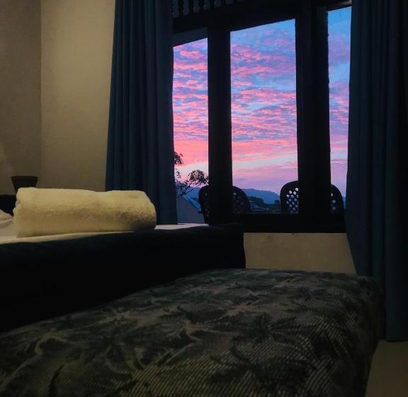 اتاق استاندارد, Cloud Nine