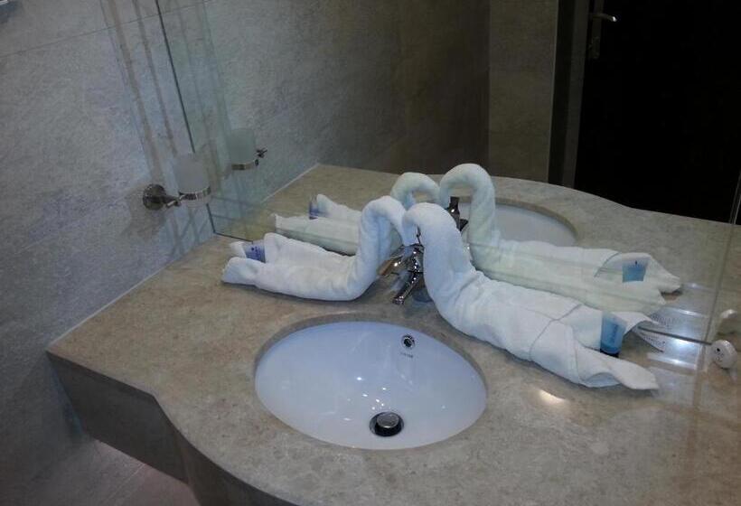 اتاق لوکس یک تخته, Royal Suites