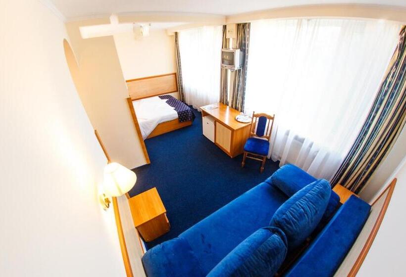 Standard Quadruple Room, Truskavets 365