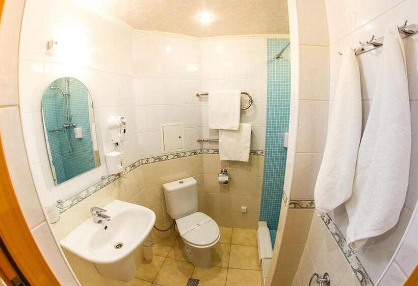 Standard Quadruple Room, Truskavets 365