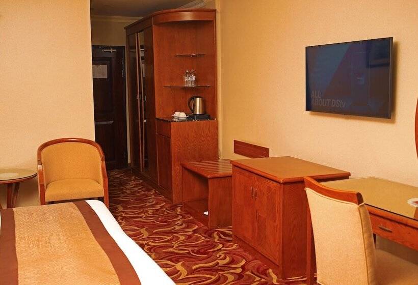 سوئیت پرزیدنت, Mbale Resort