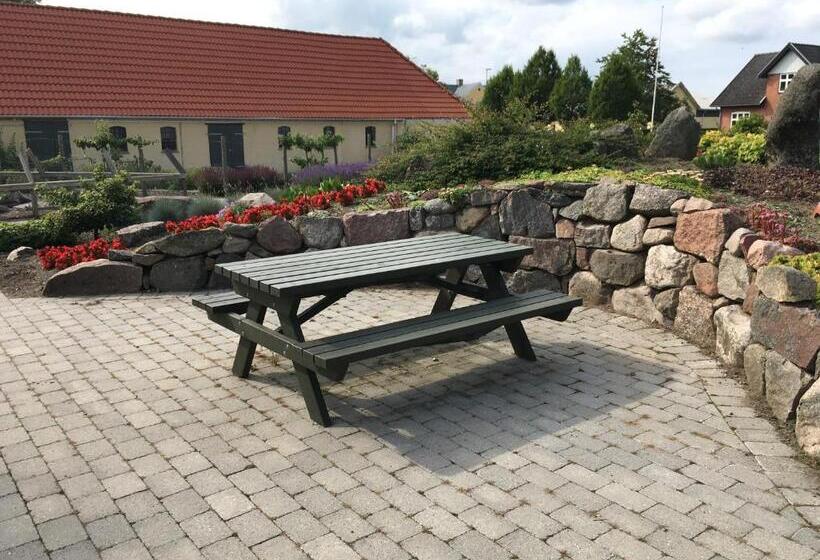 Студия Стандарт, Birkende Bed And Breakfast