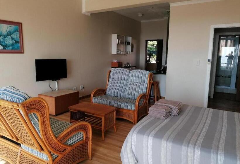 Студия Стандарт, Glenmore Sands Beach Resort
