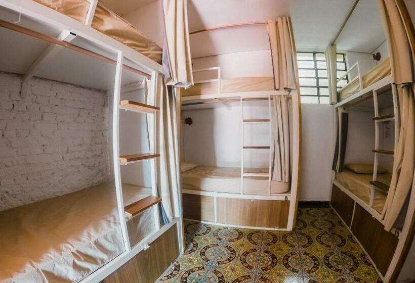 تختخواب در اتاق مشترک, Hostel Da Vila Ilhabela