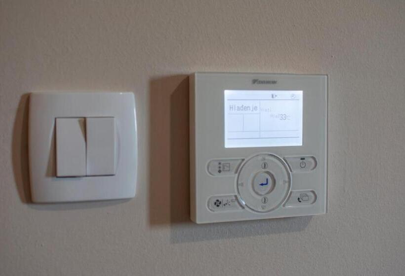 غرفة ديلوكس, Narenta