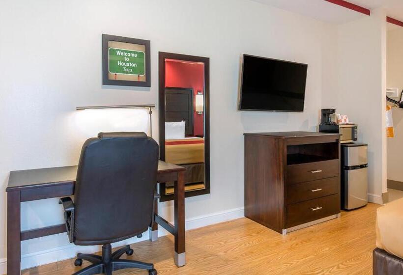 سوئیت با تخت بزرگ, Econo Lodge Inn & Suites Houston Willowbrook