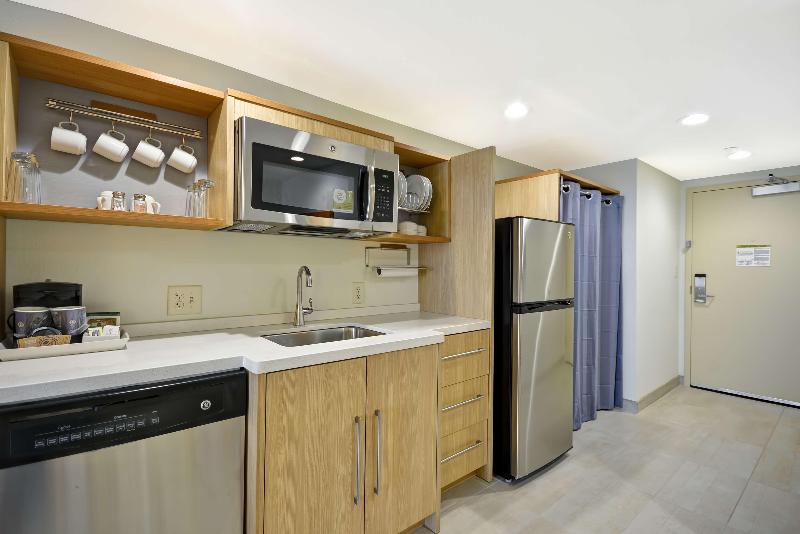 스위트 킹사이즈 침대, Home2 Suites By Hilton Decatur Ingalls Harbor