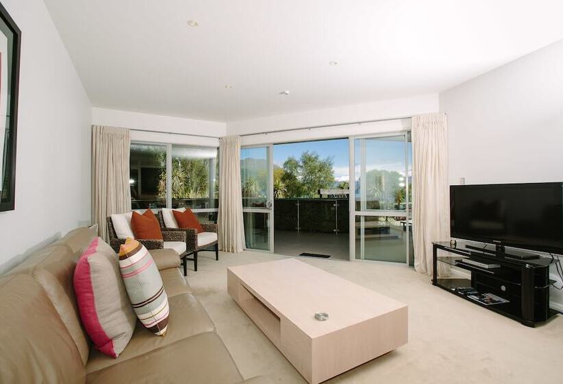 침실 2개 아파트, Lakeside Apartments