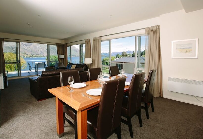 3침실 프리미엄 아파트, Lakeside Apartments