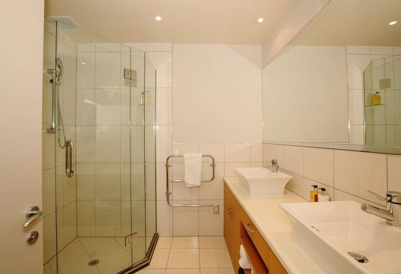 Apartament Premium cu 3  Dormitoare, Lakeside Apartments