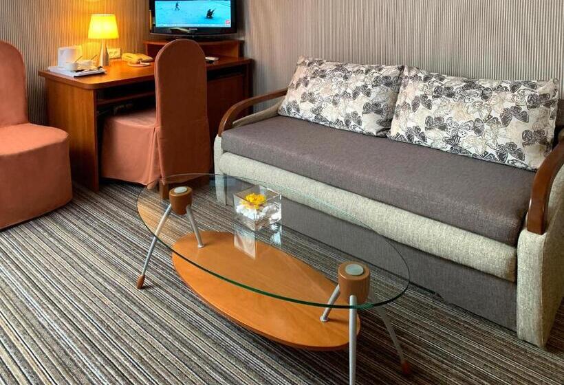 اتاق خانوادگی, Economy Room In Hotel Eney