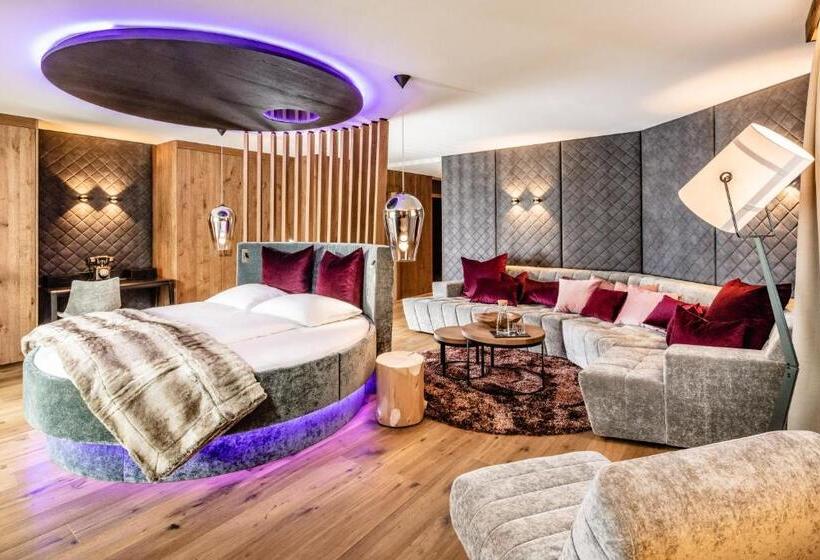 Президентский Люкс, Alpine Luxury Spa Resort Schwarzenstein