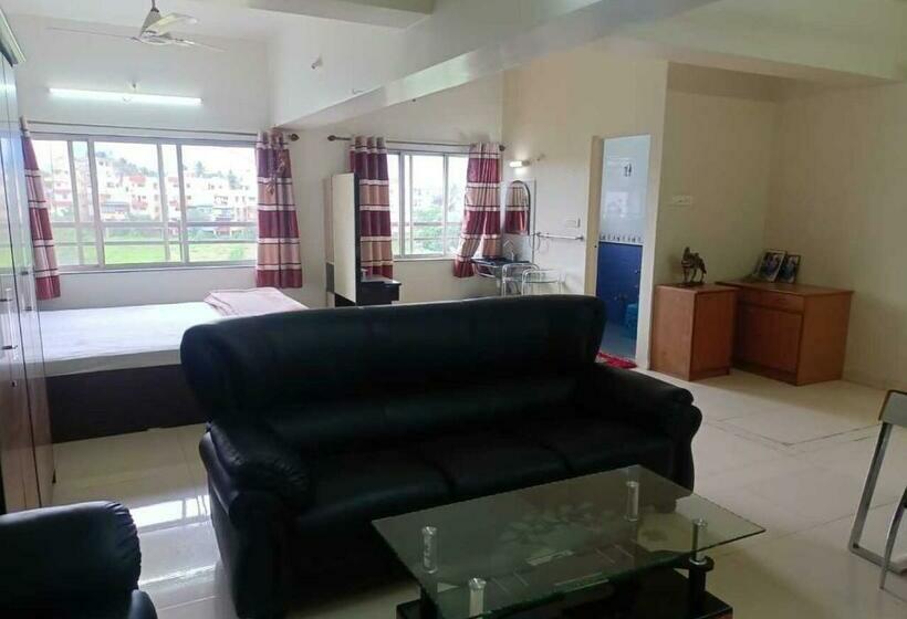 Люкс Повышенной Комфортности, Sarang Lodging And Boarding