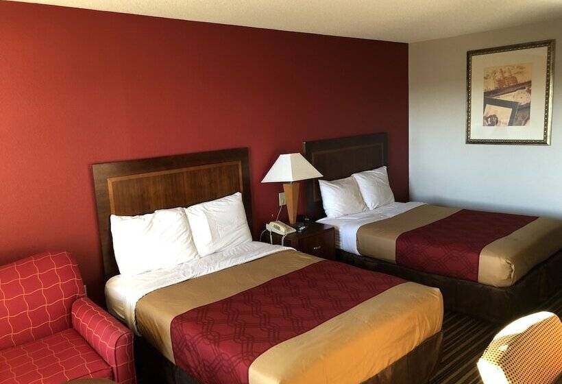 Standaardkamer met 2 Tweepersoonsbedden, Econo Lodge