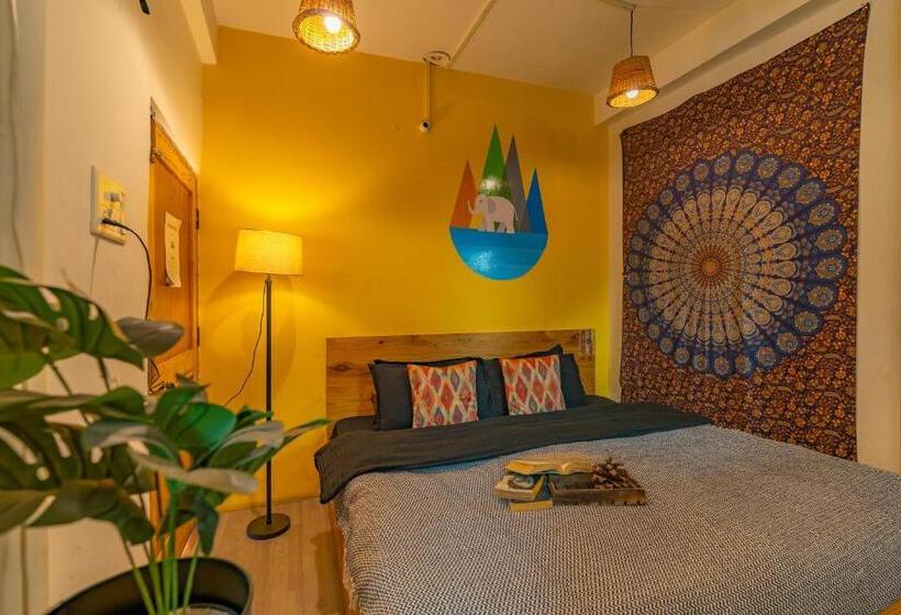 스탠다드 룸, Nomads Hostel