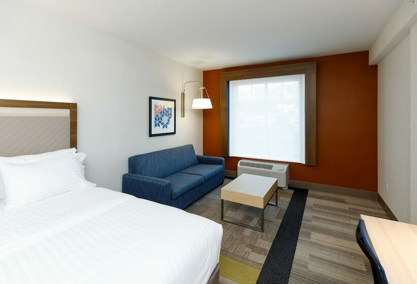 스위트, Holiday Inn Express & Suites   Sturbridge, An Ihg