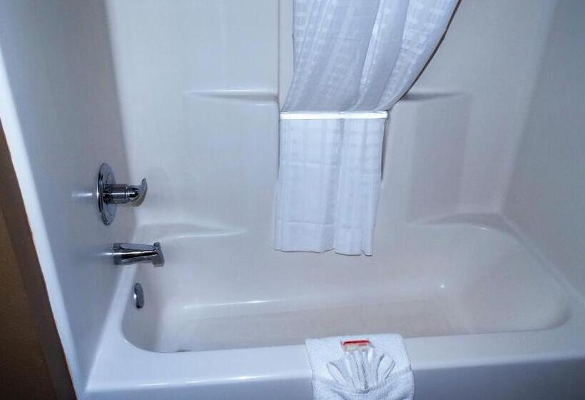 Люкс Кровать Кинг, Oak Tree Inn & Suites