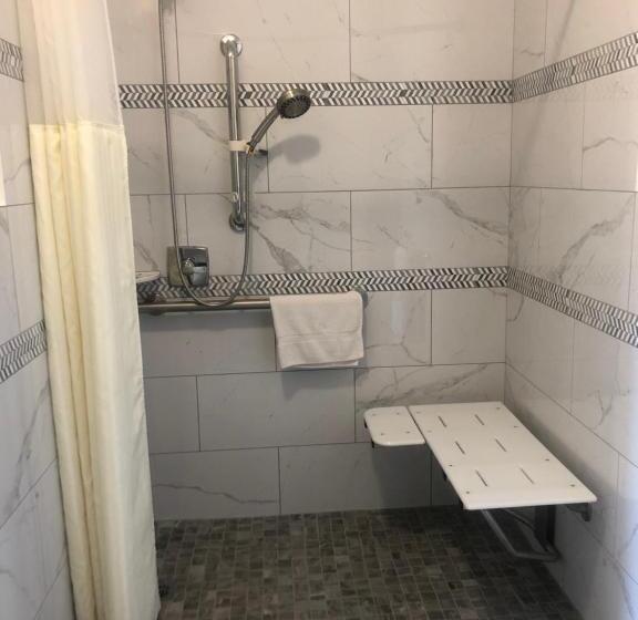 Номер Стандарт Кровать Кинг Адаптированный для Инвалидов, Castaic Inn Near Six Flags Magic Mountain