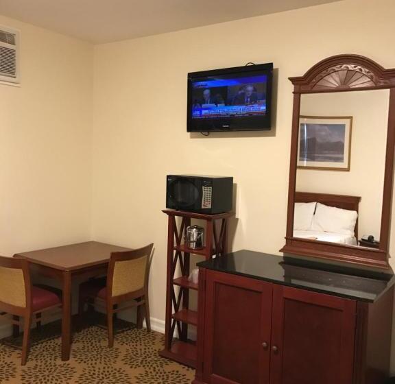 디럭스 룸, Waterbury Big Apple Motel