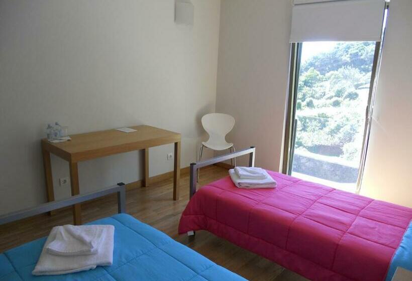 Номер Стандарт, Azores Youth Hostels São Jorge