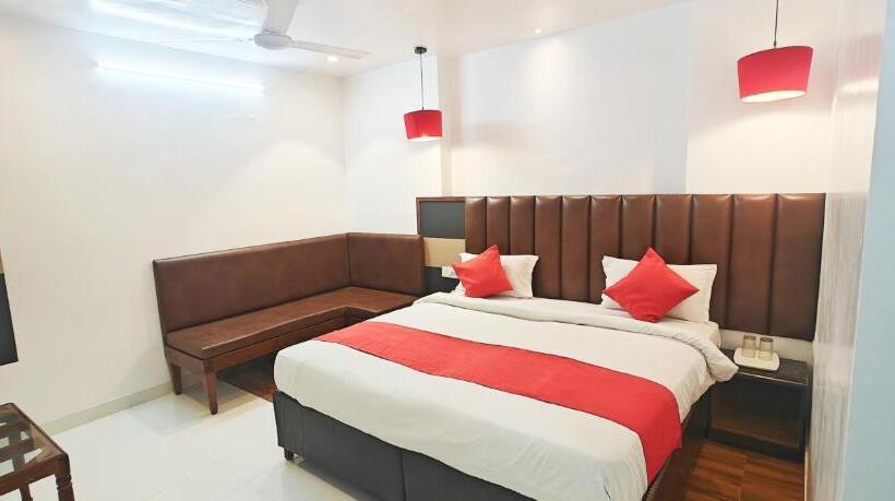 Chambre Supérieure, Ashoka International