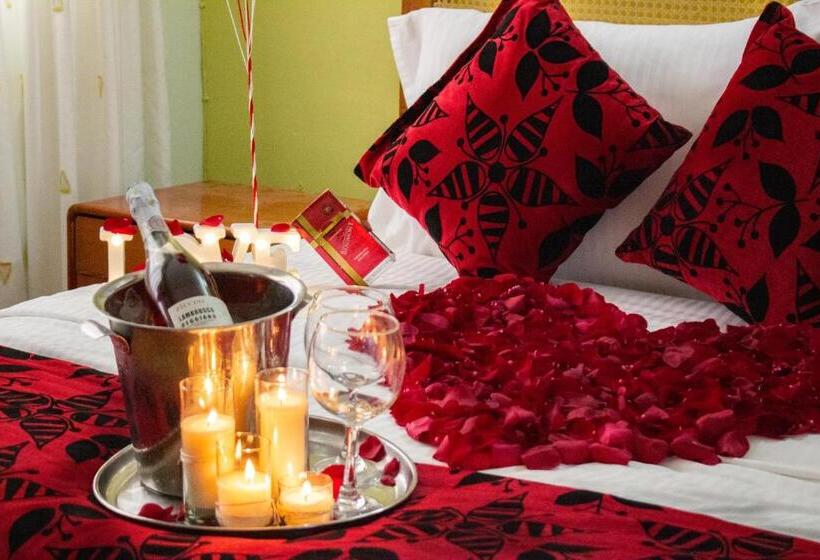 Номер Стандарт, Hosteria Guaracú