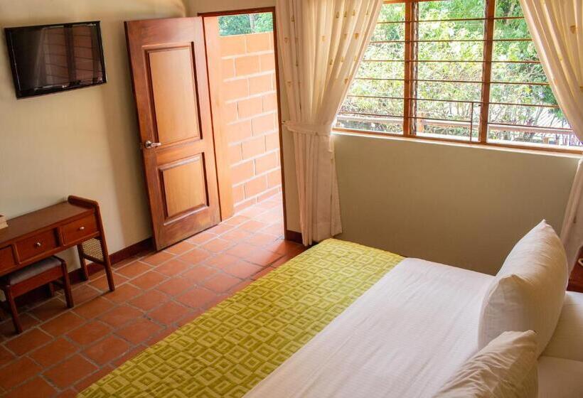 Номер Стандарт Трехместный, Hosteria Guaracú