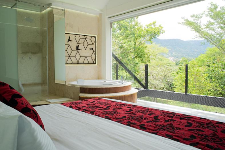 Люкс, Hosteria Guaracú