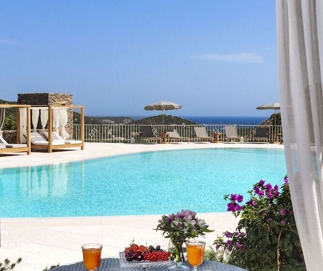اتاق لوکس, Relais Villa Carola
