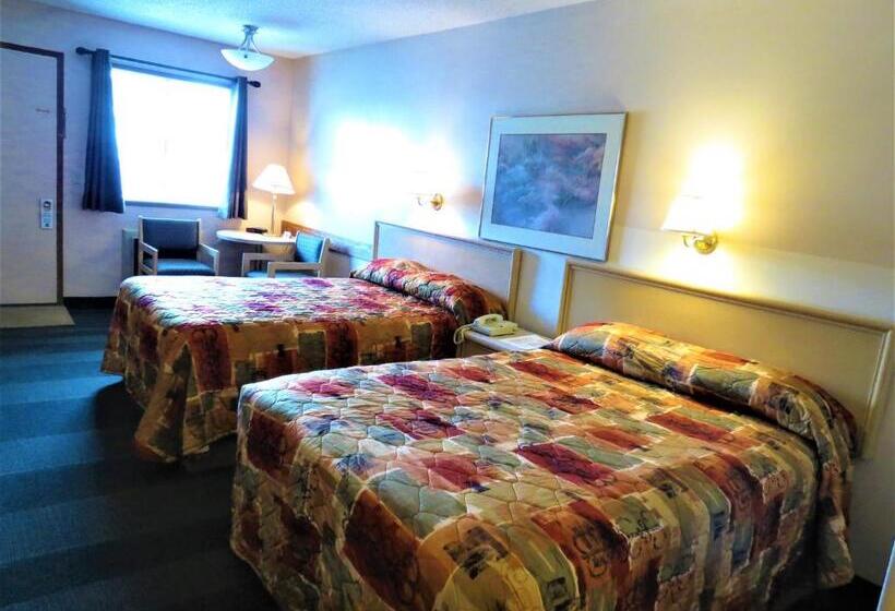 Четырехместный Номер Классик, Ranchland Inn