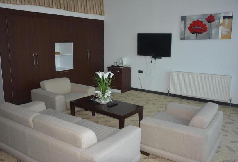 스위트 킹사이즈 침대, Koç Otel çankırı